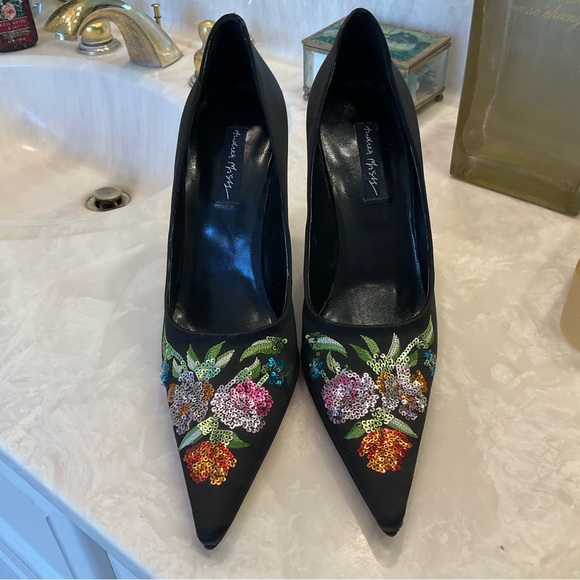 SOLD - Andrea Pfister sequin pumps, black, pointed toe, made in Italy, Sz 39/8.5 - Picture 9 of 13